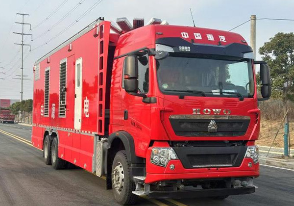電源車