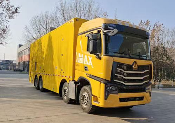 電源車
